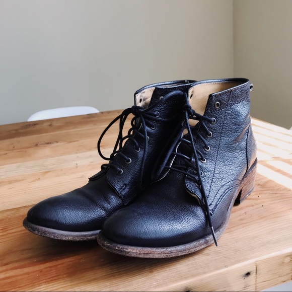 frye carson lace up boot